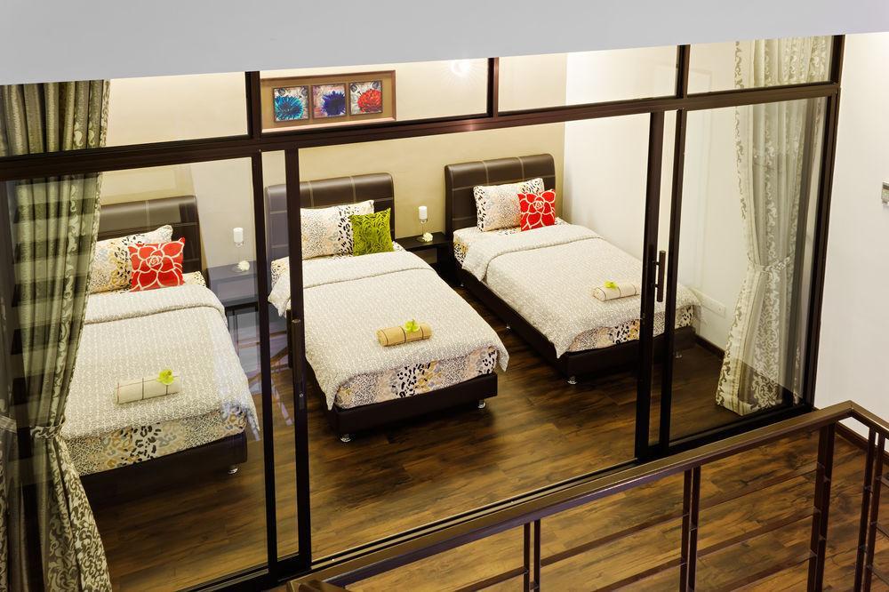 Batu Ferringhi - Shamrock Beach Villas - 12 Экстерьер фото